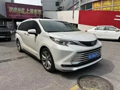 2023 Toyota Sienna 2.5L Hybrid Platinum, белый — фото 12