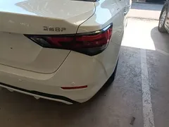 2021 Nissan Sylphy 1.6L XL CVT, белый — фото 8