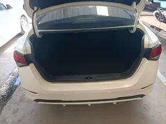 2021 Nissan Sylphy 1.6L XL CVT, белый — фото 19