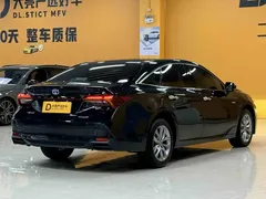 2022 Toyota Avalon Hybrid 2.5L Luxury, чёрный — фото 3