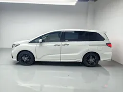 2022 Honda Odyssey 2.0L e:HEV, белый — фото 4