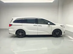 2022 Honda Odyssey 2.0L e:HEV, белый — фото 7