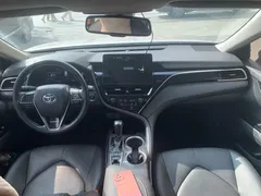2021 Toyota Camry 2.5G Luxury — фото 6