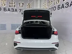 2022 Audi A3 A3L Limousine 35 TFSI, белый — фото 17