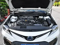 2021 Toyota Camry 2.5HGVP, белый — фото 14