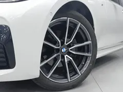 2021 BMW 3 Series 325Li M Sport Package, белый — фото 23
