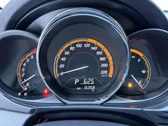 2022 Toyota Yaris L Zhixuan X 1.5L CVT Luxury Plus, белый — фото 10