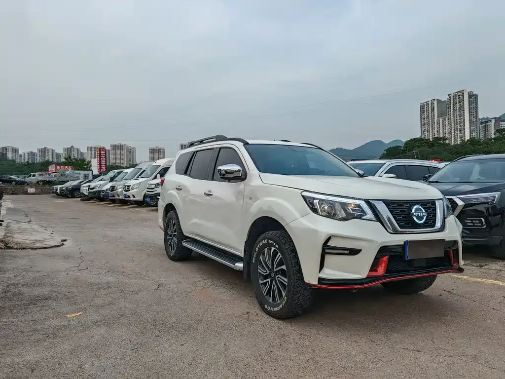 2020 Nissan Terra 2.5L XL Upper 4WD