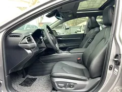 2021 Toyota Camry 2.5G Luxury — фото 3