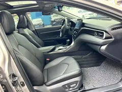 2021 Toyota Camry 2.5G Luxury — фото 6