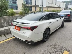 2023 Toyota Avalon 2.0L XLE Premium, белый — фото 3