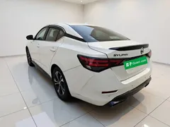 2022 Nissan Sylphy 1.6L XL CVT, белый — фото 25