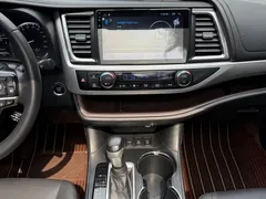 2021 Toyota Highlander 2.0T 4WD Luxury 7, чёрный — фото 10