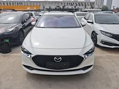 2020 Mazda 3 1.5L, белый — фото 3