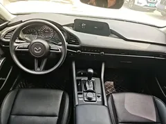 2020 Mazda 3 1.5L, белый — фото 10