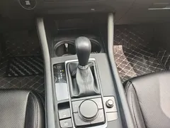 2020 Mazda 3 1.5L, белый — фото 14