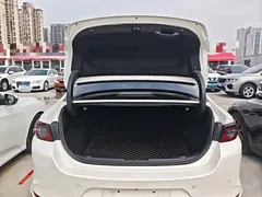 2020 Mazda 3 1.5L, белый — фото 19