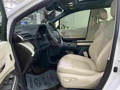 2023 Toyota Granvia 2.5L Hybrid Premium VIP, белый — фото 6