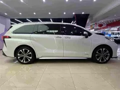 2023 Toyota Granvia 2.5L Hybrid Premium VIP, белый — фото 14