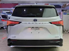 2023 Toyota Granvia 2.5L Hybrid Premium VIP, белый — фото 16