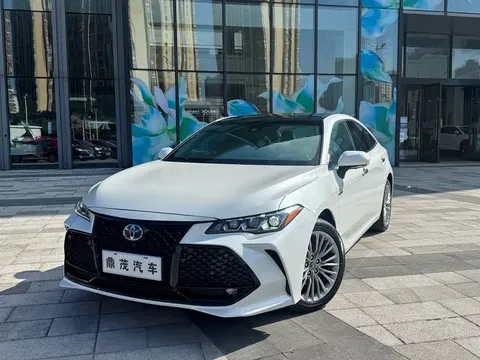 2019 Toyota Avalon Hybrid 2.5L XLE Premium