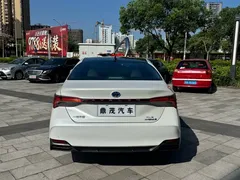 2019 Toyota Avalon Hybrid 2.5L XLE Premium, белый — фото 4