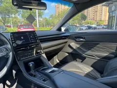 2019 Toyota Avalon Hybrid 2.5L XLE Premium, белый — фото 24
