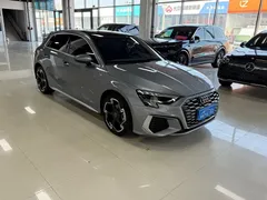 2023 Audi A3 Sportback 35 TFSI Luxury Sport — фото 2