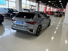 2023 Audi A3 Sportback 35 TFSI Luxury Sport — фото 4