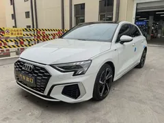 2023 Audi A3 Sportback 35 TFSI Fashion Sport, белый — фото 1