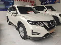 2021 Nissan X-Trail 2.0L CVT 2WD XL Premium Commemorative, белый — фото 4
