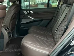 2022 BMW X5 30Li Premium M Sport Package, чёрный — фото 8