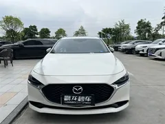 2023 Mazda 3 2.0L, белый — фото 2