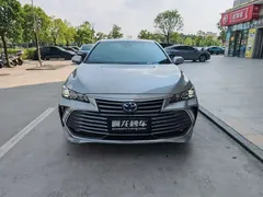 2019 Toyota Avalon Hybrid 2.5L Luxury — фото 2