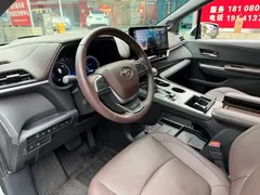 2021 Toyota Sienna 2.5L Hybrid Platinum, белый — фото 7