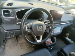 2024 Honda Elysion 2.0L e:HEV, белый — фото 6