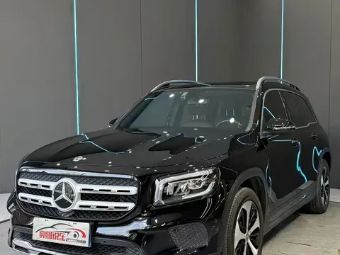 2022 Mercedes-Benz GLB 200