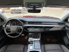 2022 Audi A8L 50 TFSI quattro Comfort Collector's Edition, чёрный — фото 8