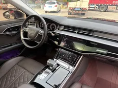 2022 Audi A8L 50 TFSI quattro Comfort Collector's Edition, чёрный — фото 12