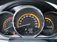 2022 Toyota Yaris L Zhixuan X 1.5L CVT Leading Plus, белый — фото 10