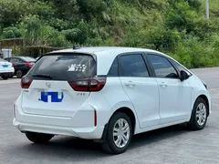 2021 Honda Fit 1.5L CVT, белый — фото 3