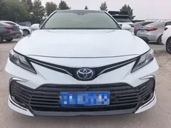 2021 Toyota Camry Hybrid 2.5HG Luxury, белый — фото 2