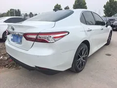 2021 Toyota Camry Hybrid 2.5HG Luxury, белый — фото 10