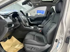 2022 Toyota Wildlander 2.0L CVT 2WD Luxury Plus — фото 4