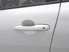 2023 Toyota Frontlander 2.0L CVT Elite, белый — фото 18