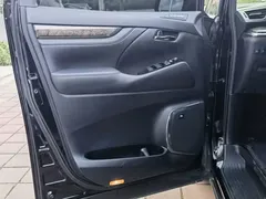 2023 Toyota Vellfire Hybrid 2.5L HV Ultimate, чёрный — фото 4