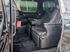 2023 Toyota Vellfire Hybrid 2.5L HV Ultimate, чёрный — фото 9