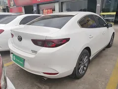 2021 Mazda 3 1.5L, белый — фото 7