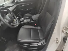 2021 Mazda 3 1.5L, белый — фото 15