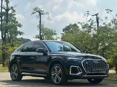 2021 Audi Q5L Sportback 40 TFSI Luxury, чёрный — фото 3